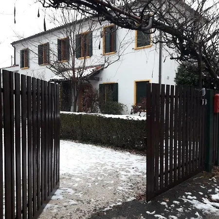 Family Guest house *